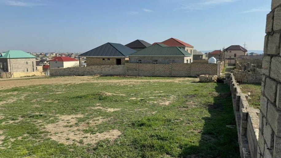 8 sot torpaq satılır, Saray-1