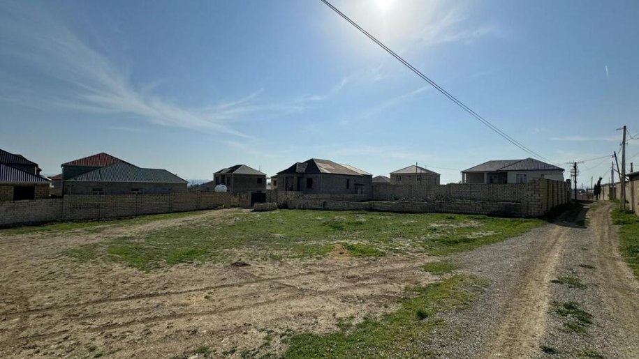 8 sot torpaq satılır, Saray-2