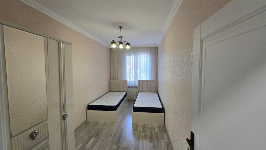 Kirayə verilir 3 otaqlı köhnə tikili, 85 m², Memar Əcəmi m.-5