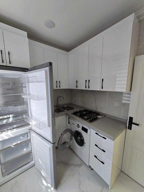 Kirayə verilir 3 otaqlı köhnə tikili, 85 m², Memar Əcəmi m.-7