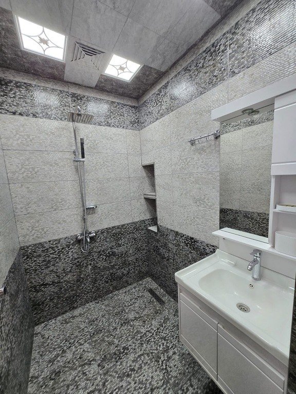 Kirayə verilir 3 otaqlı köhnə tikili, 85 m², Memar Əcəmi m.-11