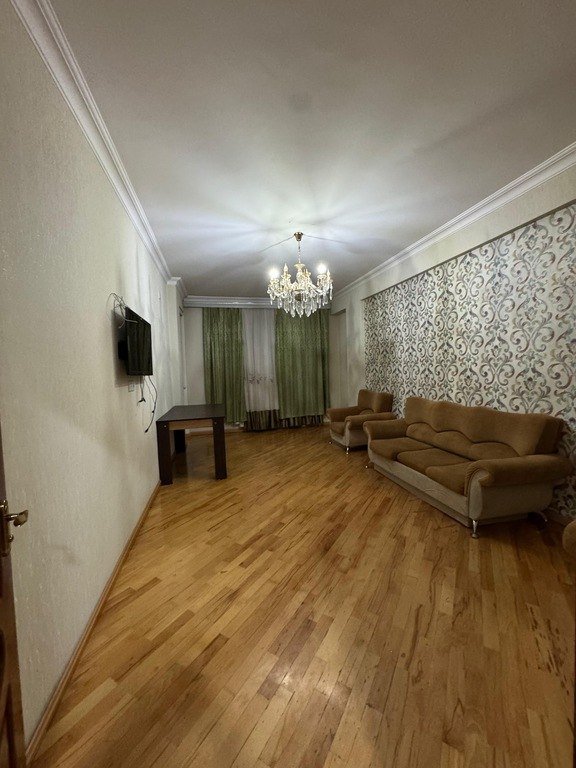 Satılır 2 otaqlı yeni tikili, 88 m², İnşaatçılar m.-1