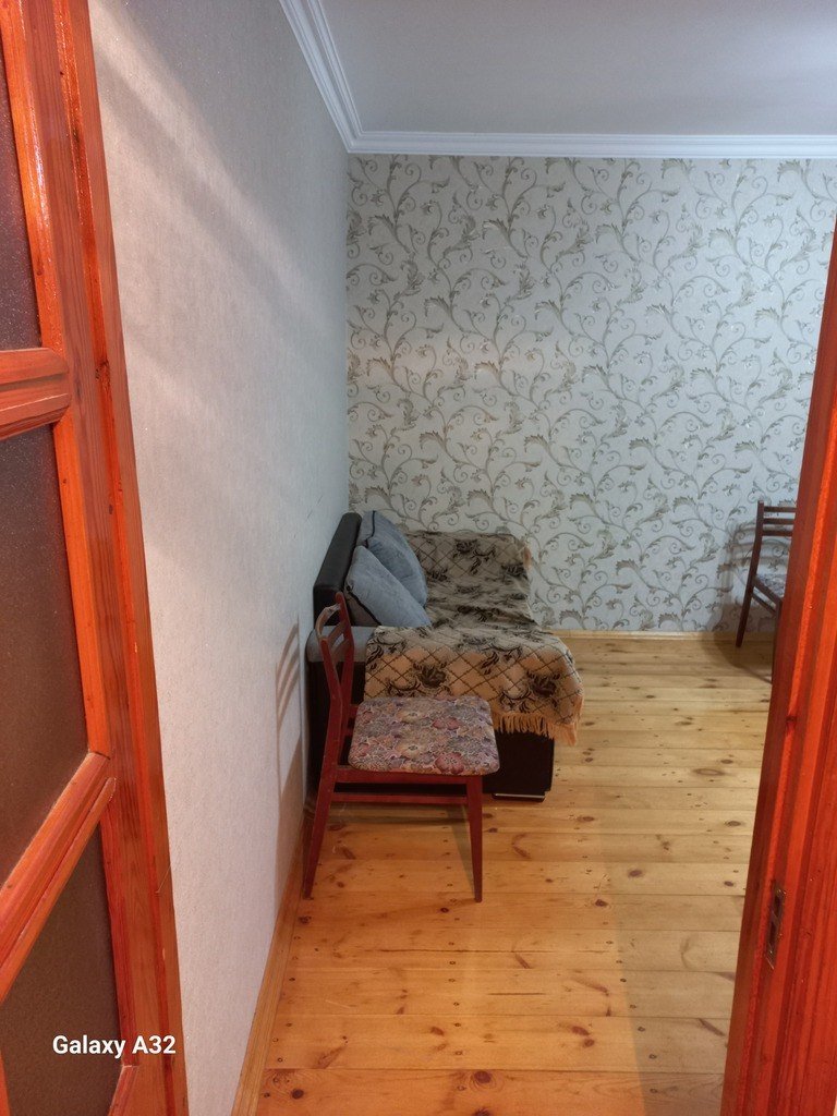Kirayə verilir 1 otaqlı köhnə tikili, 35 m², Neftçilər m.-5