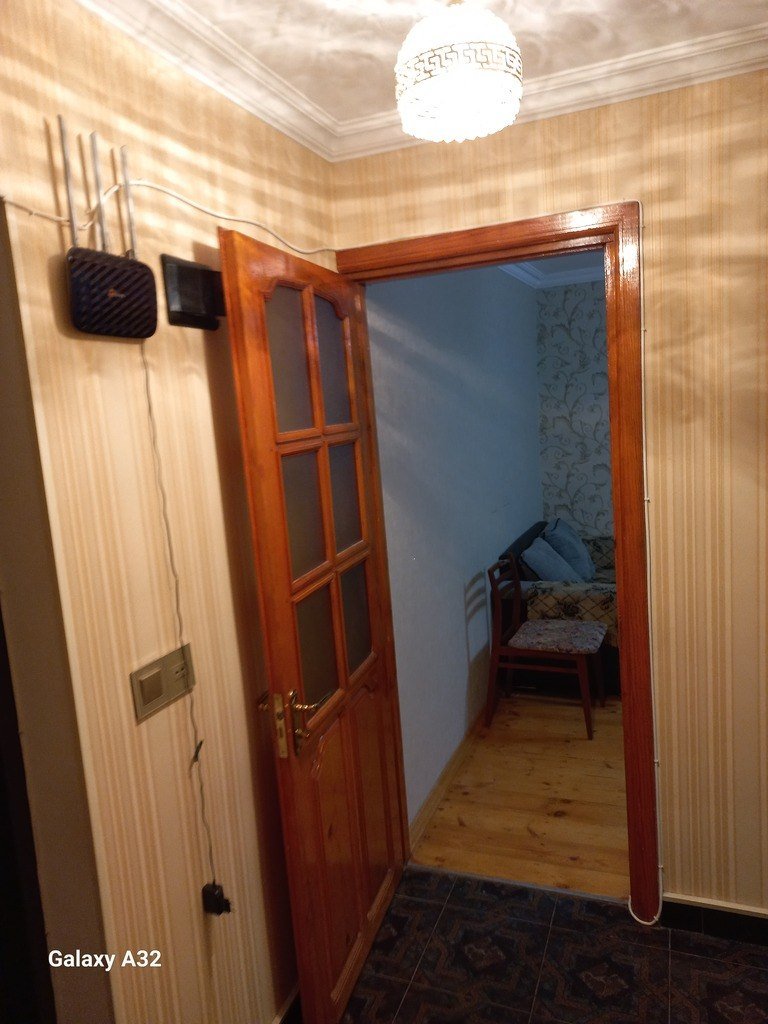 Kirayə verilir 1 otaqlı köhnə tikili, 35 m², Neftçilər m.-7