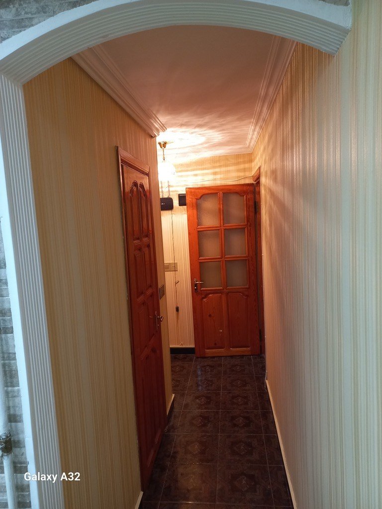 Kirayə verilir 1 otaqlı köhnə tikili, 35 m², Neftçilər m.-9