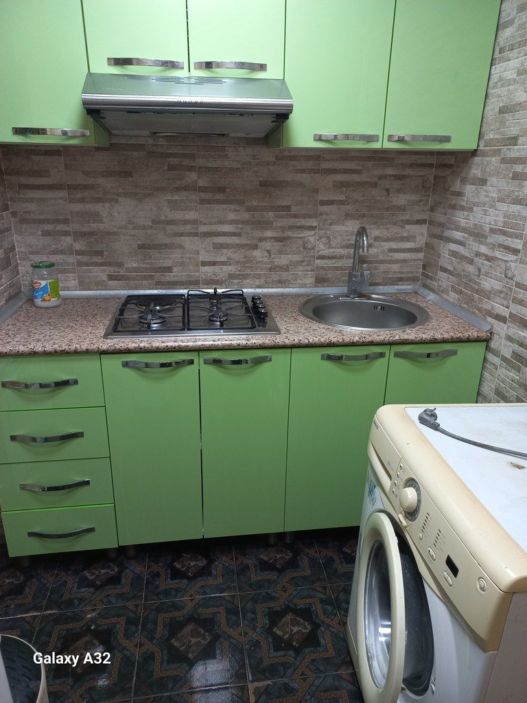 Kirayə verilir 1 otaqlı köhnə tikili, 35 m², Neftçilər m.-12