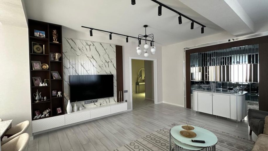 Kirayə verilir 3 otaqlı yeni tikili, 150 m², Badamdar-1