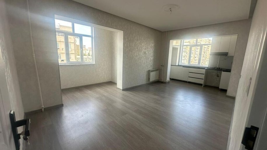 Satılır 2 otaqlı köhnə tikili, 45 m², Xalqlar dostluğu m.-1
