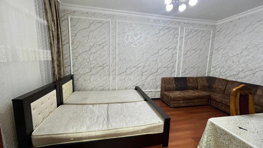 Satılır 1 otaqlı köhnə tikili, 45 m², Memar Əcəmi m.-1