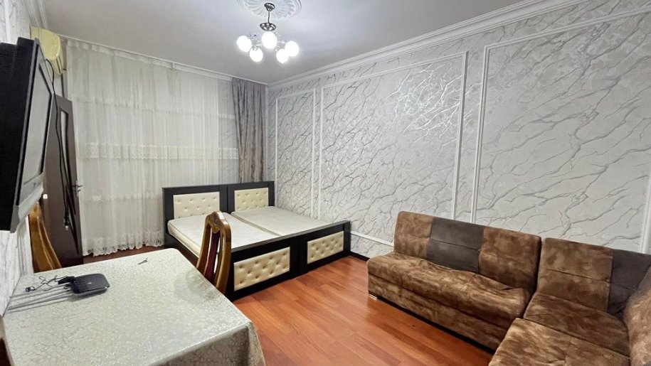 Satılır 1 otaqlı köhnə tikili, 45 m², Memar Əcəmi m.-2