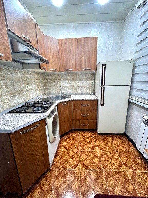 Satılır 1 otaqlı köhnə tikili, 45 m², Memar Əcəmi m.-5