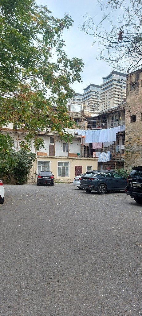 Satılır 3 otaqlı köhnə tikili, 56 m², 28 May m.-5