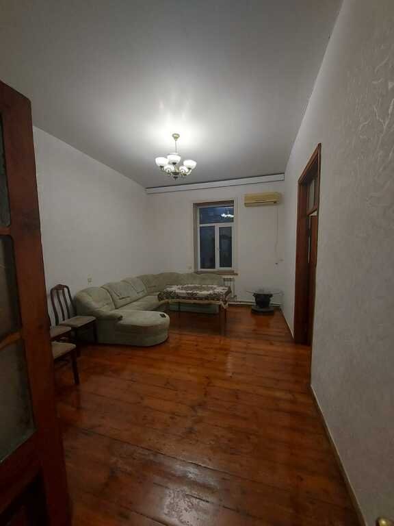 Satılır 3 otaqlı köhnə tikili, 56 m², 28 May m.-20