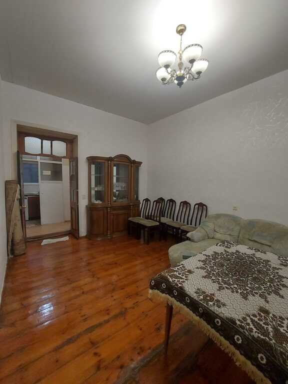 Satılır 3 otaqlı köhnə tikili, 56 m², 28 May m.-21
