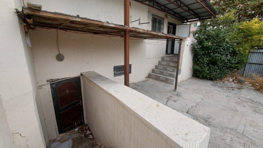 Satılır 4 otaqlı köhnə tikili, 94 m², 9-cu mikrorayon-4