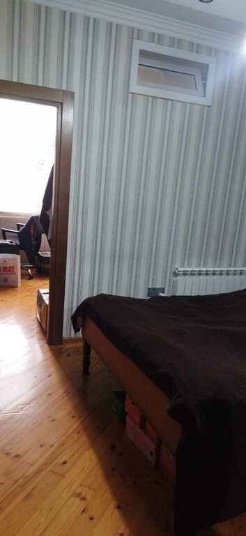 Kirayə verilir 3 otaqlı köhnə tikili, 80 m², 8 noyabr-14