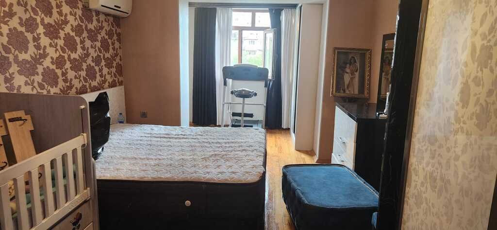 Kirayə verilir 3 otaqlı köhnə tikili, 80 m², Elmlər Akademiyası m.-3