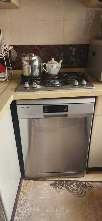 Kirayə verilir 3 otaqlı köhnə tikili, 80 m², Elmlər Akademiyası m.-8