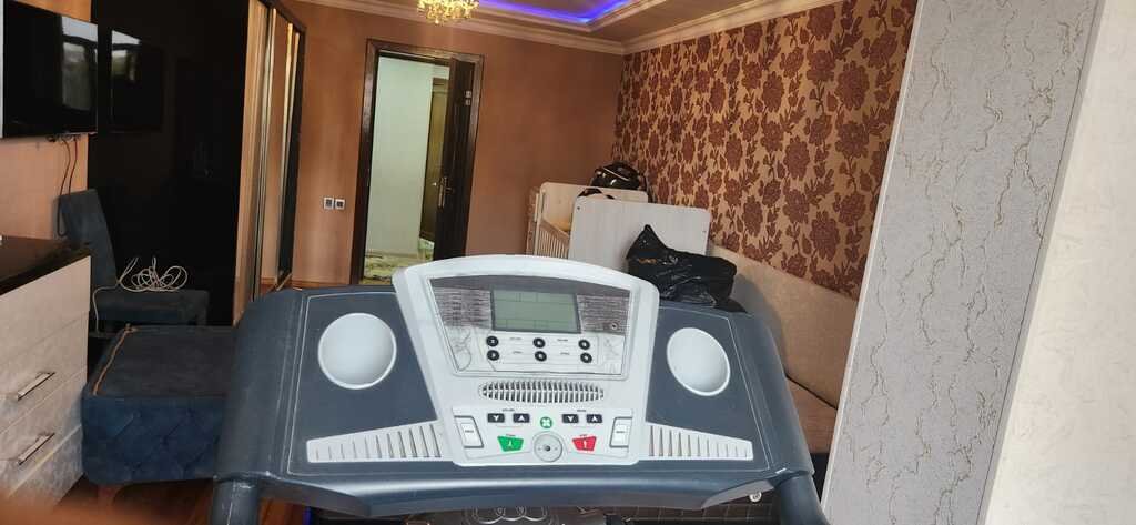 Kirayə verilir 3 otaqlı köhnə tikili, 80 m², Elmlər Akademiyası m.-15