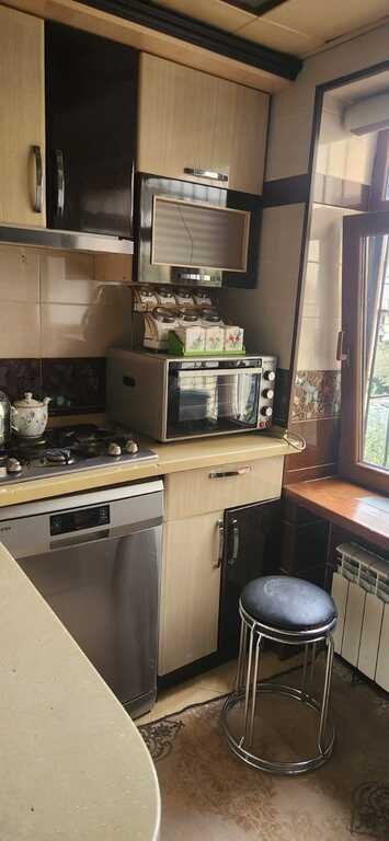 Kirayə verilir 3 otaqlı köhnə tikili, 80 m², Elmlər Akademiyası m.-21