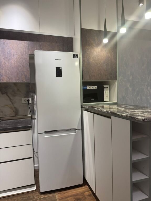 Kirayə verilir 2 otaqlı yeni tikili, 70 m², Qara Qarayev m.-15