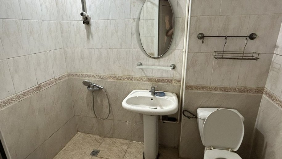 Satılır 3 otaqlı köhnə tikili, 80 m², Elmlər Akademiyası m.-5