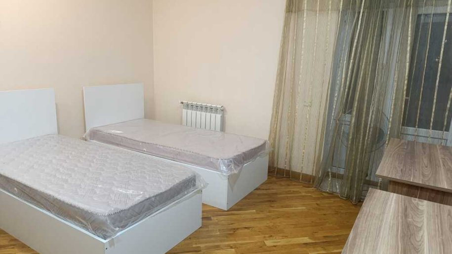 Kirayə verilir 3 otaqlı yeni tikili, 140 m², Elmlər Akademiyası m.-3