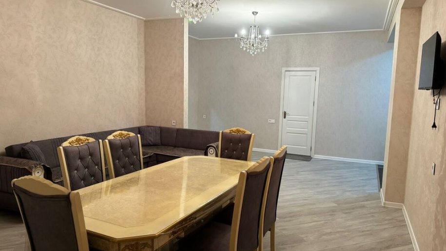 Kirayə verilir 2 otaqlı yeni tikili, 82 m², Bakmil m.-1