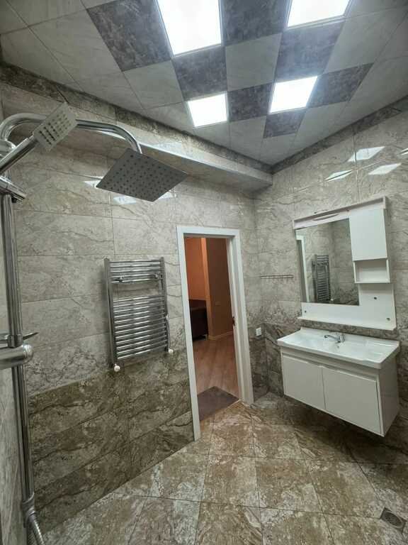 Kirayə verilir 2 otaqlı yeni tikili, 82 m², Bakmil m.-11