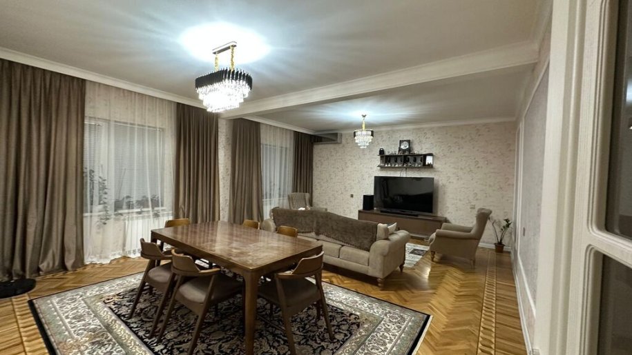 Satılır 4 otaqlı köhnə tikili, 125 m², Əhmədli m.-1