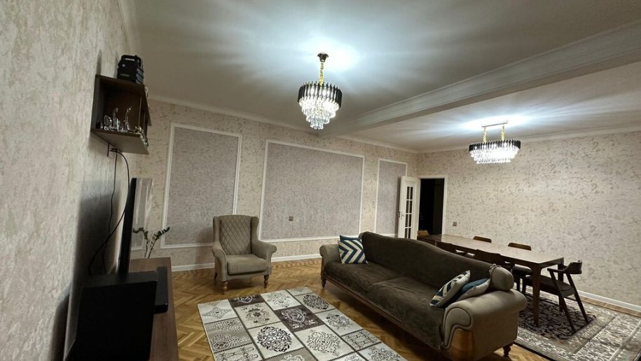 Satılır 4 otaqlı köhnə tikili, 125 m², Əhmədli m.-2