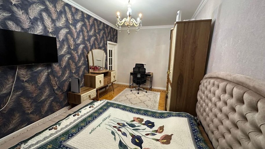 Satılır 4 otaqlı köhnə tikili, 125 m², Əhmədli m.-8