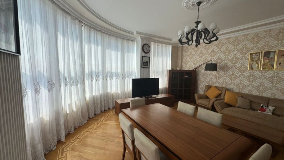 Kirayə verilir 3 otaqlı yeni tikili, 166 m², Elmlər Akademiyası m.-1