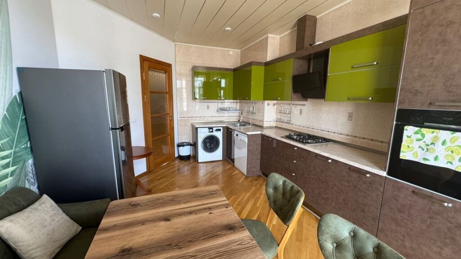 Kirayə verilir 3 otaqlı yeni tikili, 166 m², Elmlər Akademiyası m.-9