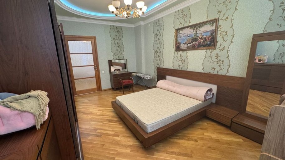 Kirayə verilir 3 otaqlı yeni tikili, 166 m², Elmlər Akademiyası m.-11