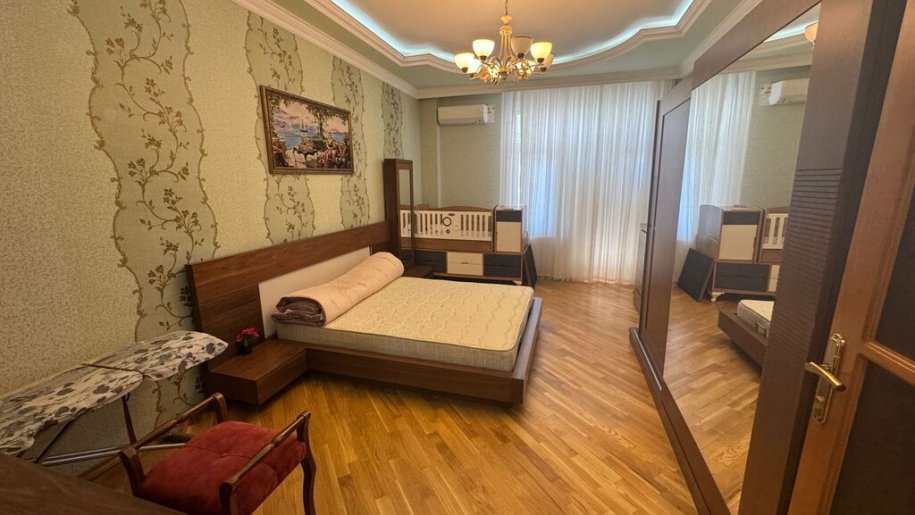 Kirayə verilir 3 otaqlı yeni tikili, 166 m², Elmlər Akademiyası m.-12