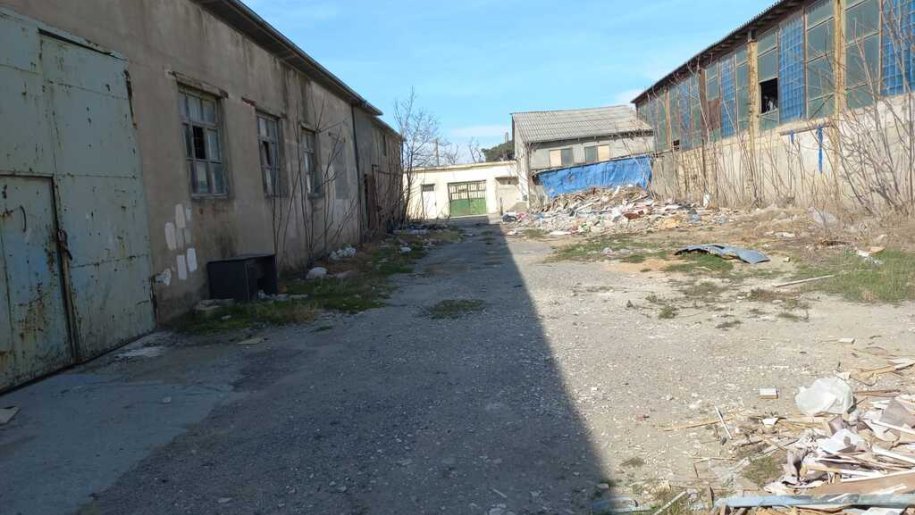 32 sot torpaq satılır, Ulduz m.-13