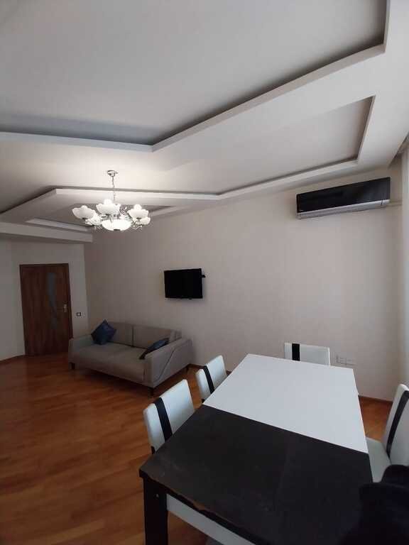 Kirayə verilir 2 otaqlı yeni tikili, 90 m², Həzi Aslanov m.-18