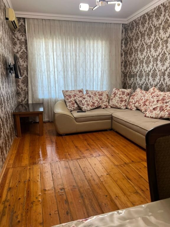Satılır 5 otaqlı köhnə tikili, 112 m², Həzi Aslanov m.-1