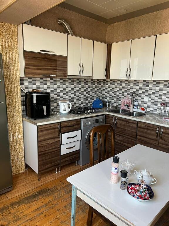Satılır 5 otaqlı köhnə tikili, 112 m², Həzi Aslanov m.-6