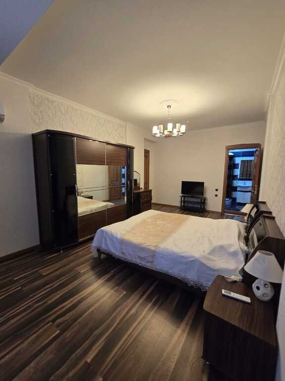Satılır 3 otaqlı yeni tikili, 175 m², Nizami m.-7