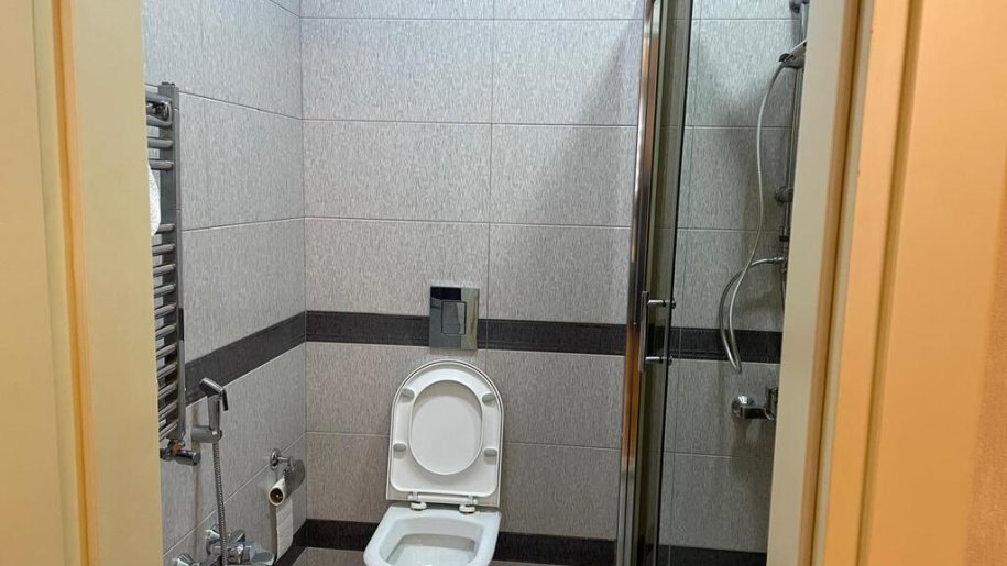 Satılır 4 otaqlı yeni tikili, 240 m², 28 May m.-6