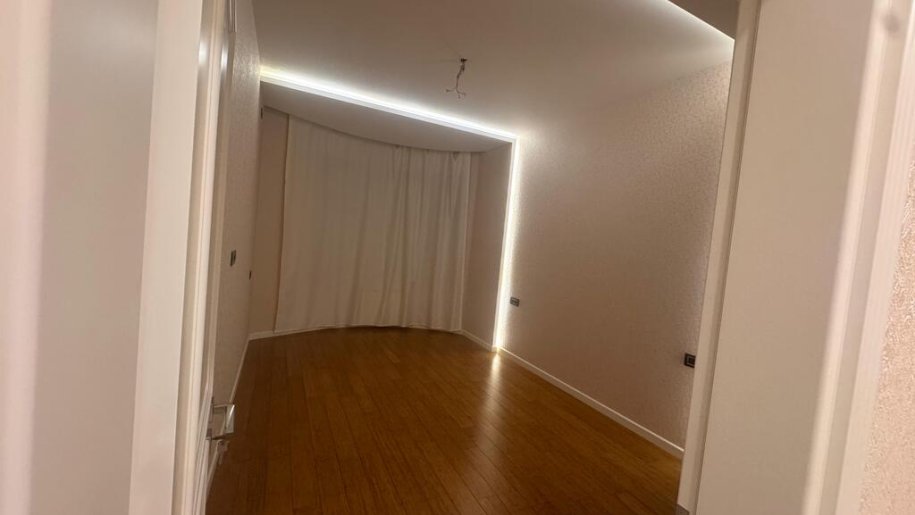 Satılır 4 otaqlı yeni tikili, 195 m², Nizami m.-4