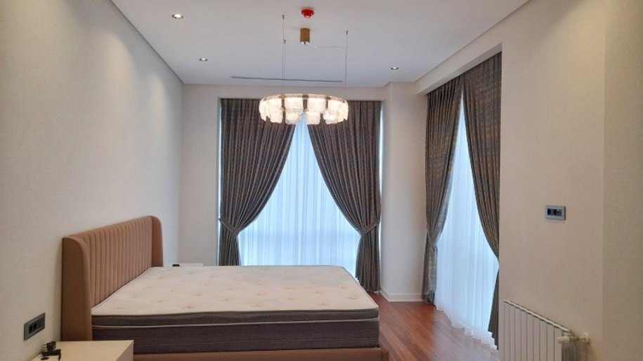 Kirayə verilir 4 otaqlı yeni tikili, 220 m², Sahil m.-12