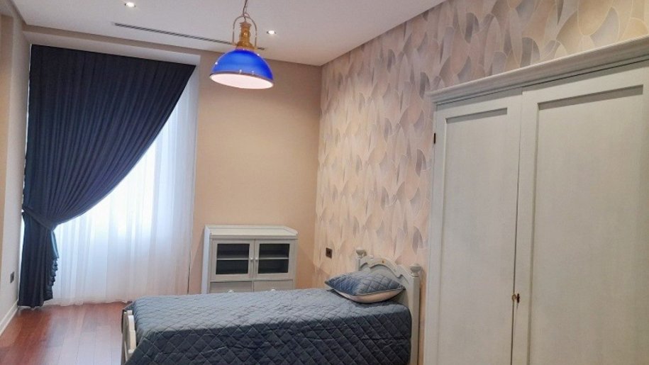 Kirayə verilir 4 otaqlı yeni tikili, 220 m², Sahil m.-14