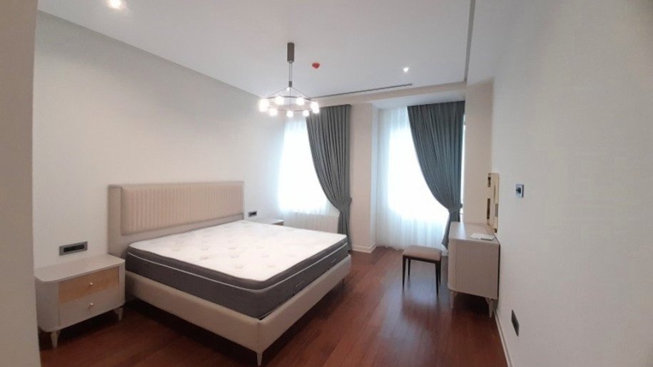 Kirayə verilir 4 otaqlı yeni tikili, 220 m², Sahil m.-17