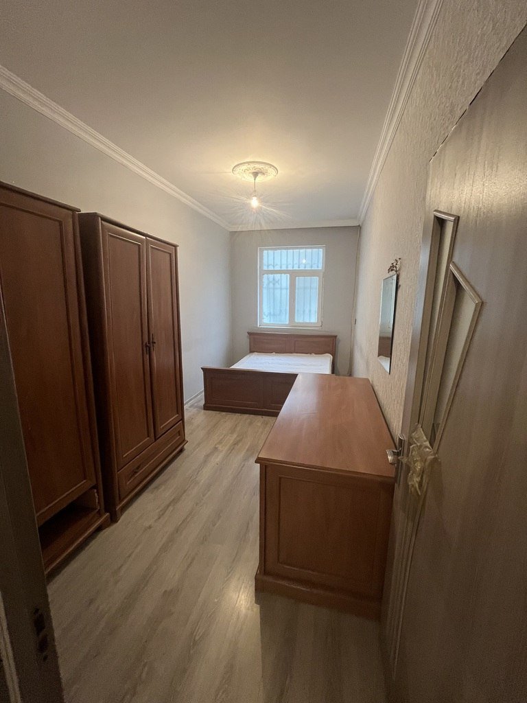 Kirayə verilir 2 otaqlı köhnə tikili, 60 m², Memar Əcəmi m.-2