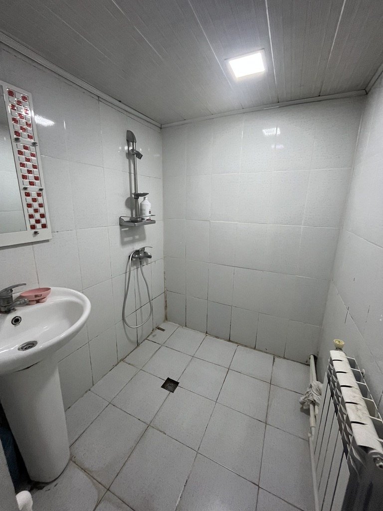 Kirayə verilir 2 otaqlı köhnə tikili, 60 m², Memar Əcəmi m.-4