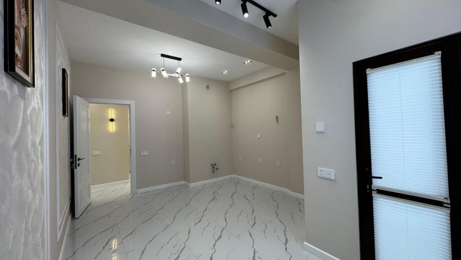 Satılır 4 otaqlı yeni tikili, 110 m², Badamdar-9