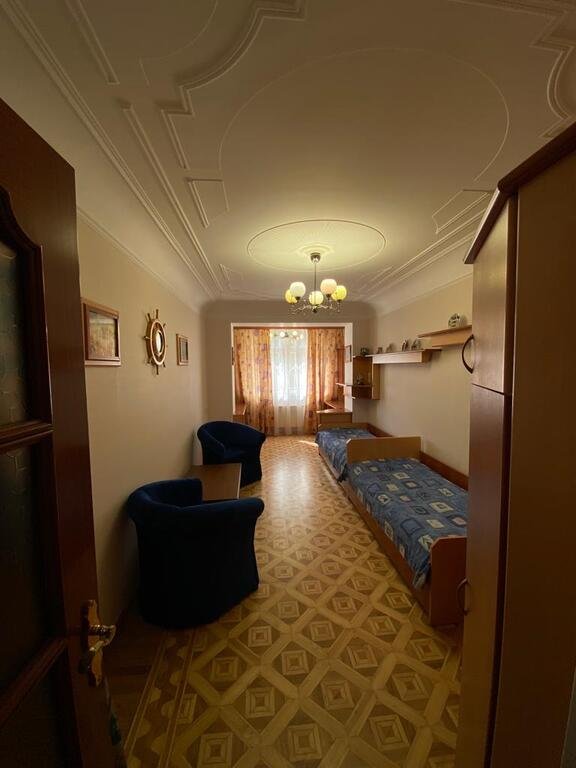 Satılır 5 otaqlı köhnə tikili, 130 m², Nəriman Nərimanov m.-16